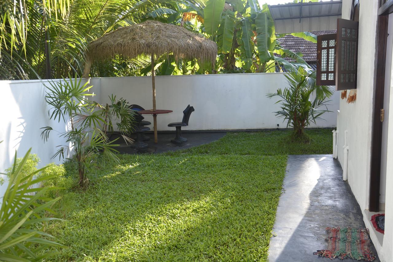 Star Nodes Villa Galle Luaran gambar